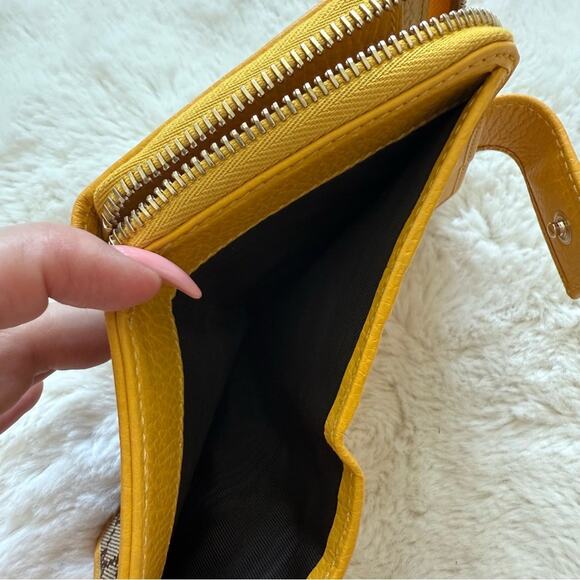 NWT!!! Gucci unisex wallet with zipper Authentic - Picture 7 of 11